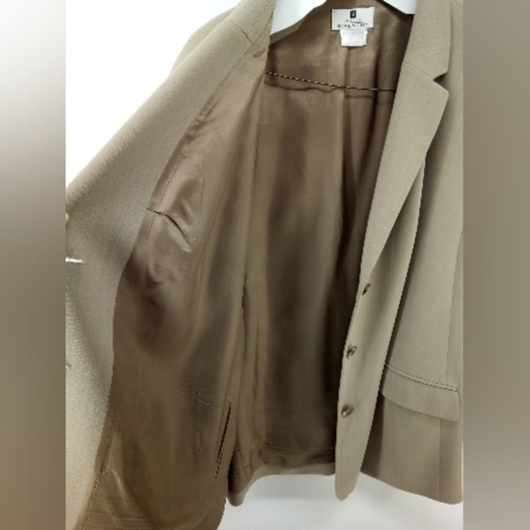 Selection de Givenchy Shearing Wool Tan Plus Size 24W Suit Jacket Skirt Vented - Picture 5 of 16